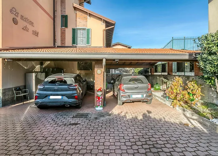 Apartment Butterfly - Happy