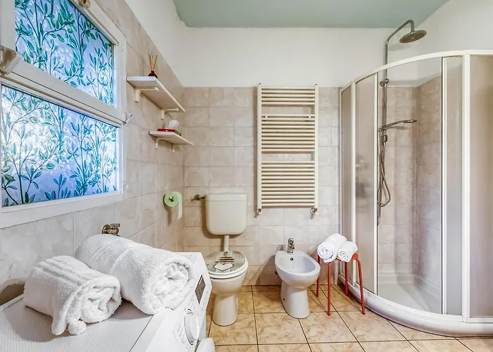 Apartment Butterfly - Happy